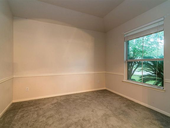 4th image of 7422 Shady Arbour Ct