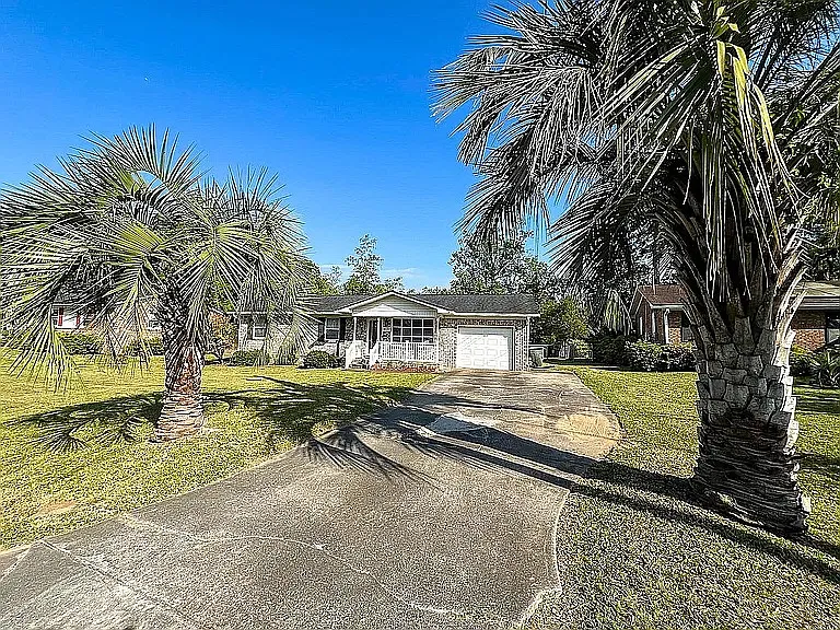1237 Redeemer Dr — Photo 1
