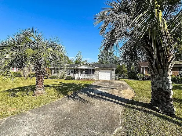 1237 Redeemer Dr, Hanahan, SC 29410