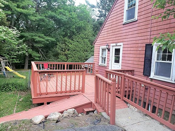 3rd image of 153 Myrtle St