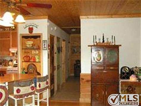 3rd image of 75 Simmons Ct #I