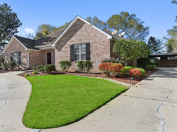 3rd image of 6504 Big Oak Dr