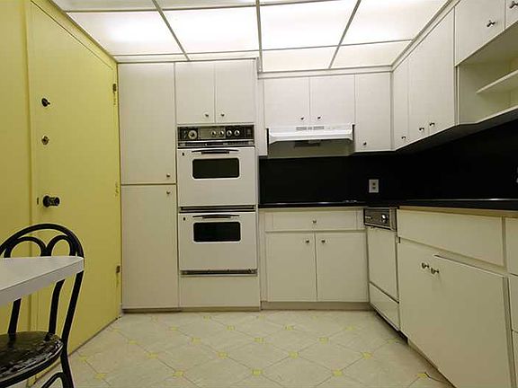 5th image of 11 Island Ave #Penthouse 6