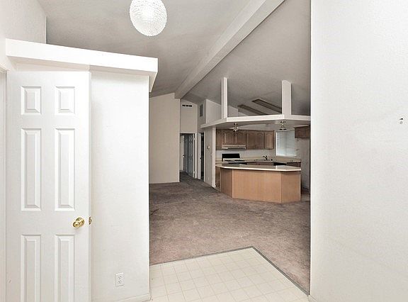 2nd image of 19943 Emerald Creek Dr