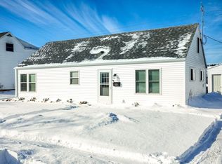322 S James St, Kimberly, WI 54136