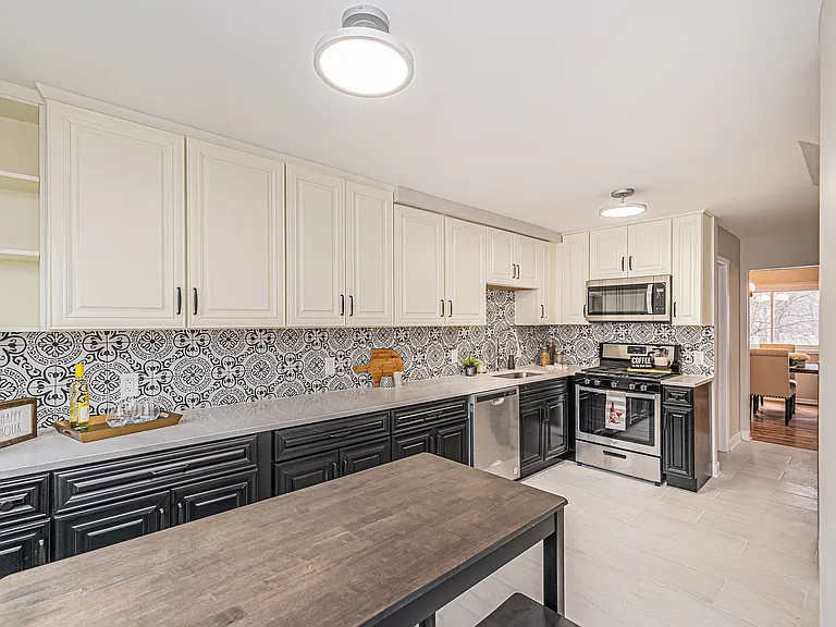 432 Skokie Blvd — Photo 18