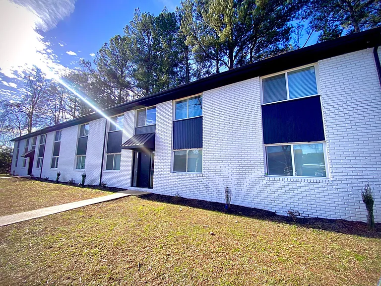 740 Mozley Dr SE #B2 — Photo 10