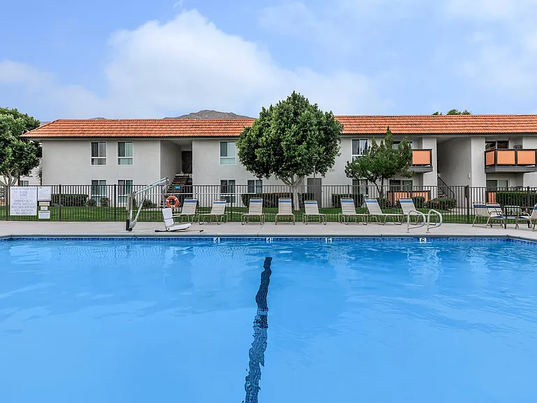 Pacific Palms — Photo 19