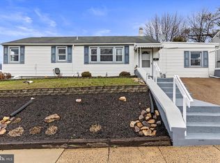 504 N Enola Dr, Enola, PA 17025