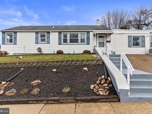 504 N Enola Dr, Enola, PA 17025