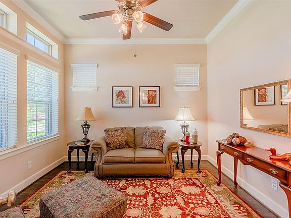 5th image of 615 Dry Canyon Dr