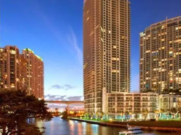 92 SW 3rd St APT 2203, Miami, FL 33130
