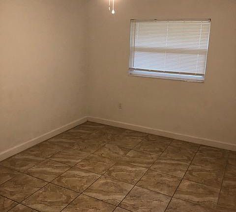 5th image of 7105 Poinsetta Ave #Zbruph71n