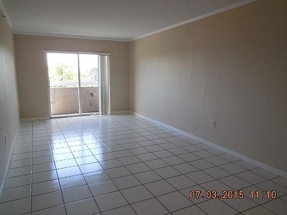 4th image of 600 NW 32nd Pl APT 314