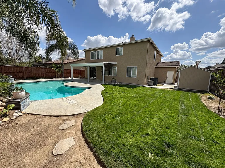 5928 W Whitley Ave — Photo 49