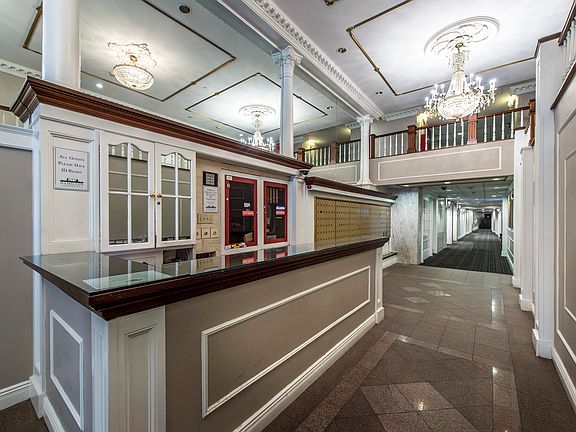 4th image of 62 Boylston St APT 716