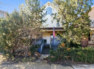 230 E 4th Ave, Naperville, IL 60540