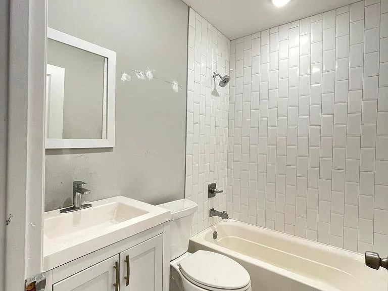 15 Arlington St #1 — Photo 10