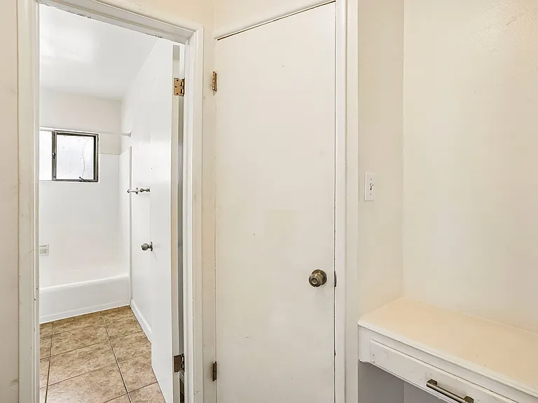 3867 Potomac Ave. — Photo 24