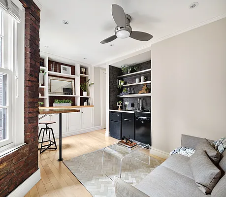 Sold by Compass | media 2