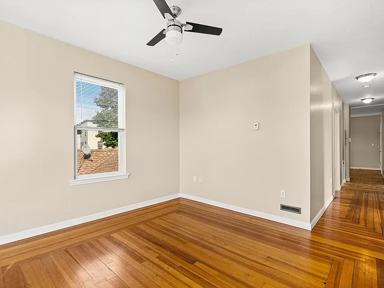 18 Saint Clair St #3 — Photo 13