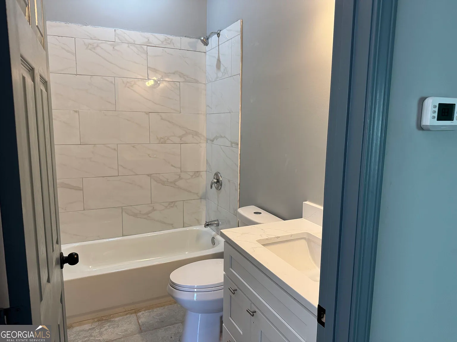 3 bed, 2.0 bath, 1350 sqft, $1,800 — Photo 4