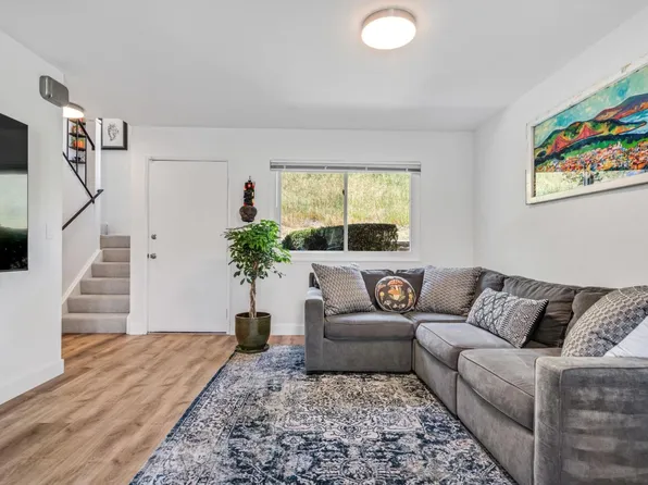 13 Oliva Drive #D, Novato, CA 94947