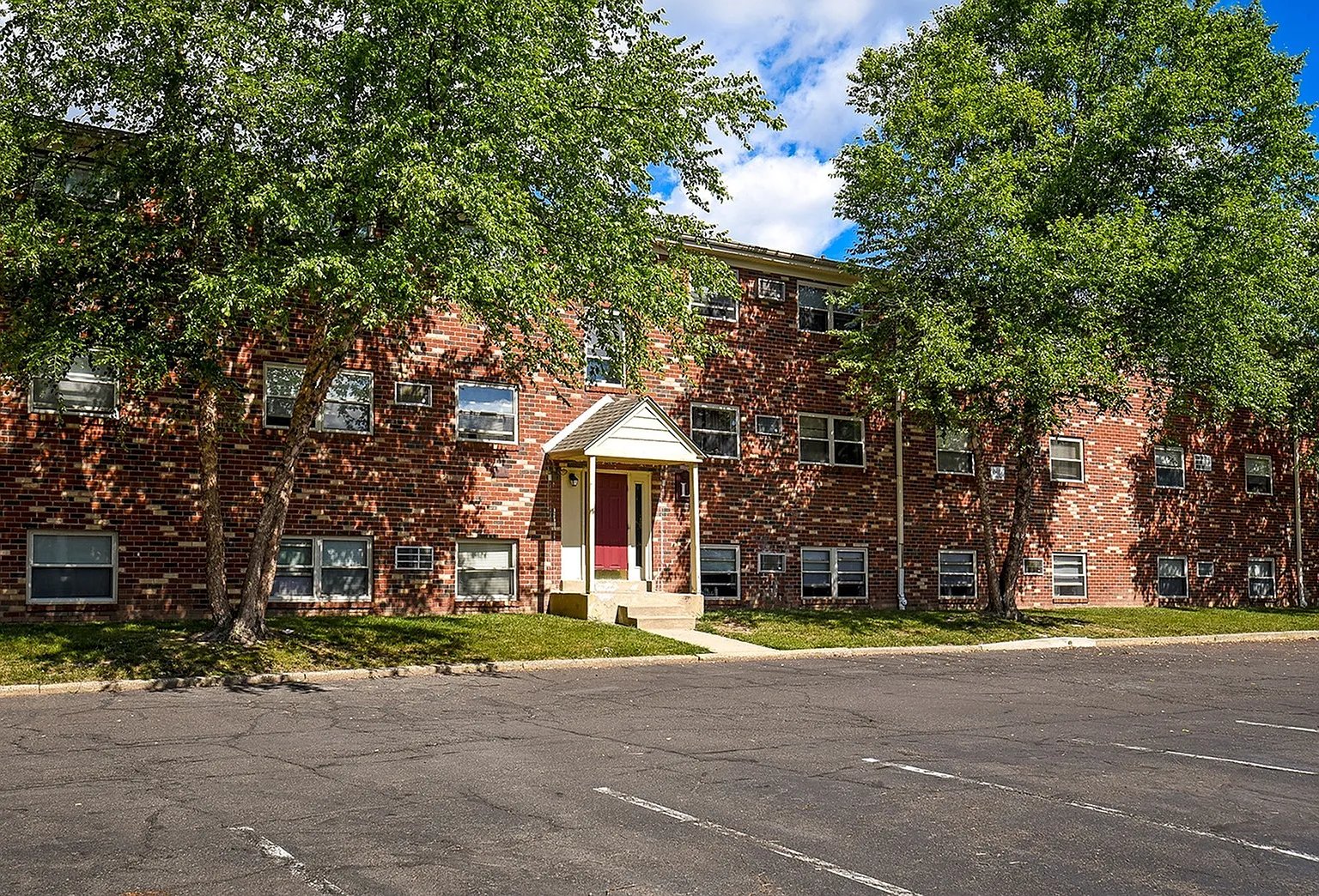 Newport Village Apartments — Photo 3