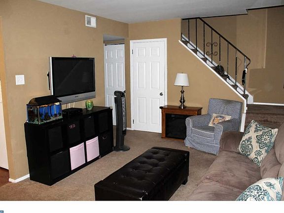 4th image of 5200 Hilltop Dr #458