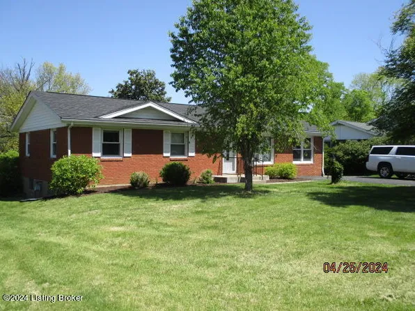 1586 Greenland Park Cir, Shelbyville, KY 40065