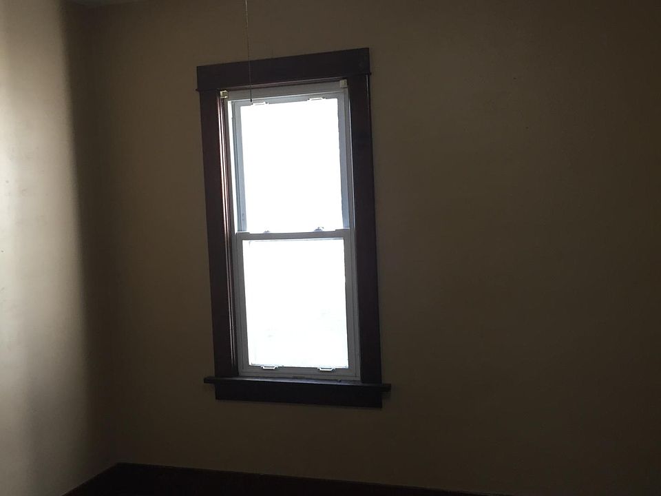 1st image of 708 Bridge Ave #1