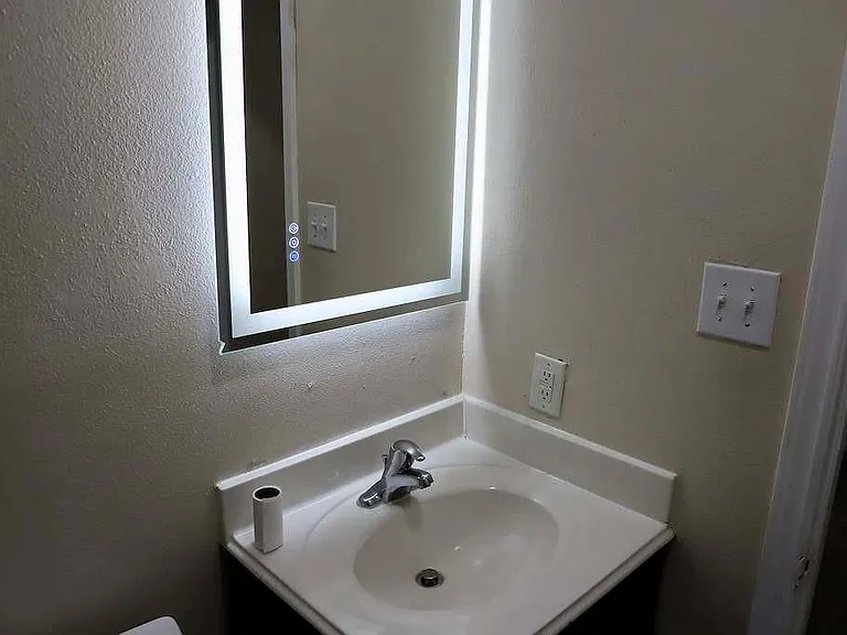 7407 Saxon Hill Ln — Photo 13