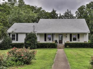 2240 Blackwell Rd, Chapel Hill, TN 37034