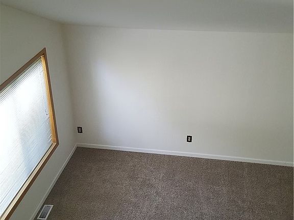 5th image of 7717 191st Ave E