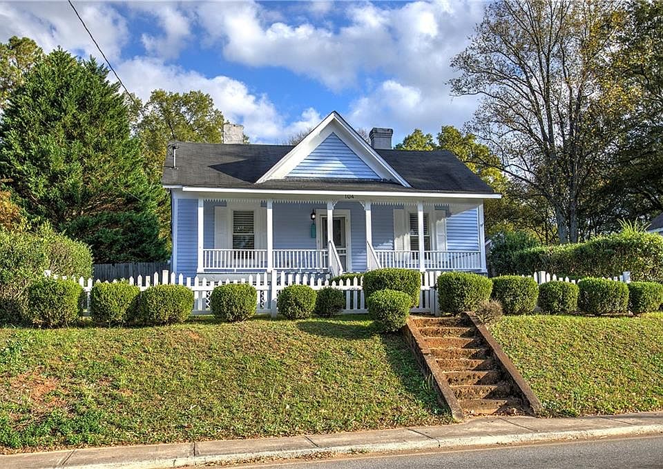 1st image of 104 Etowah Dr