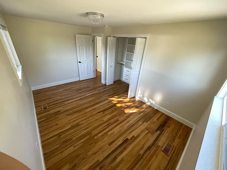 2851 E Maurice Dr — Photo 11