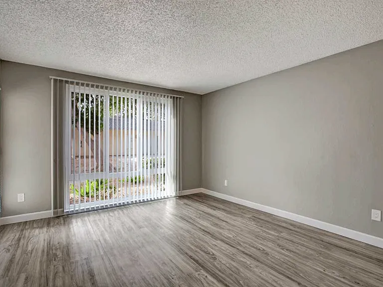 River Blu Apartments — Photo 20