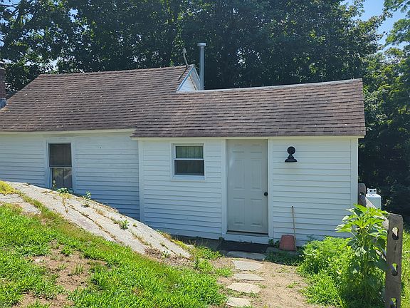 2nd image of 19 Prospect St