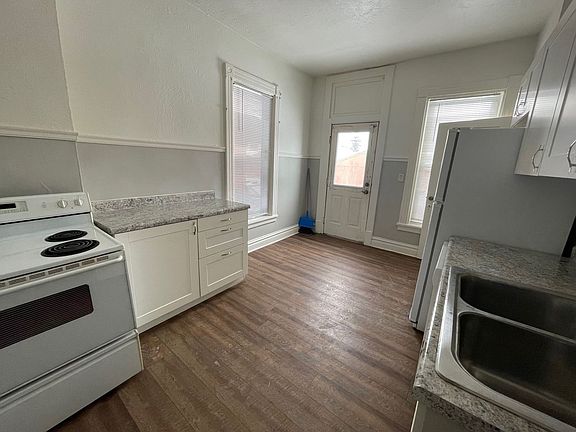5th image of 1222-1230 Hughitt Ave #1228