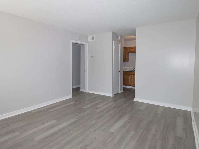 Royal Ridge — Photo 12