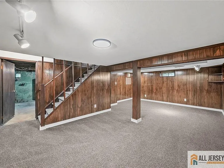 16 Tappan Ave — Photo 13