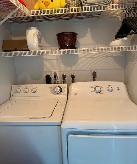 352 N Greeley Ave — Photo 12