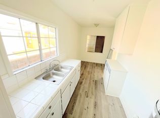 6215 1/2 Crenshaw Blvd #0, Los Angeles, CA 90043
