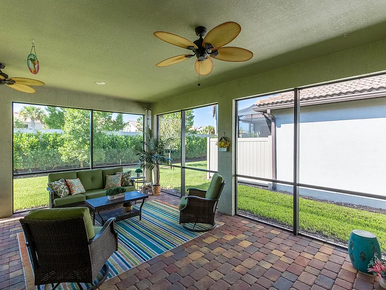 8161 Hanoverian Dr — Photo 29
