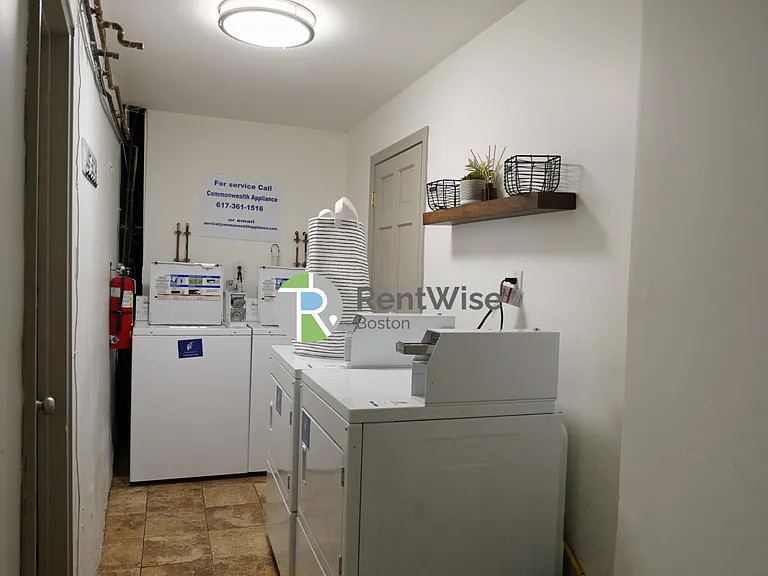 1322 Commonwealth Ave #6 — Photo 15