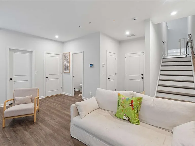 383 Skylar Way SE — Photo 14