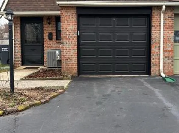 6 Orchard Ct, Royersford, PA 19468