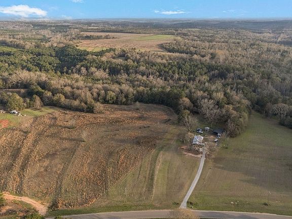 4th image of 2363 County Road 40 Rd W