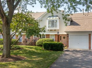 225 Rob Roy Ln, Prospect Heights, IL 60070