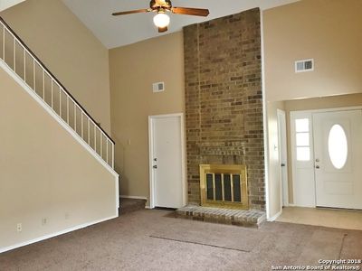 817 Meadow Dl, Converse, TX, 78109